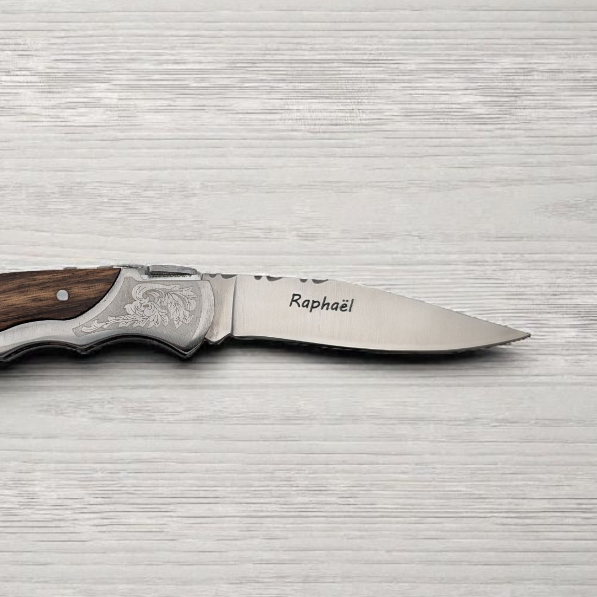 Couteau Pliant Personnalisé – Laguiole Bougnat 10 cm Atelier Éclats d'Instants