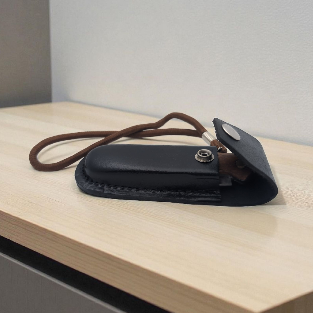 Couteau à champignon avec personnalisation et étui en cuir - Atelier éclats d'instants