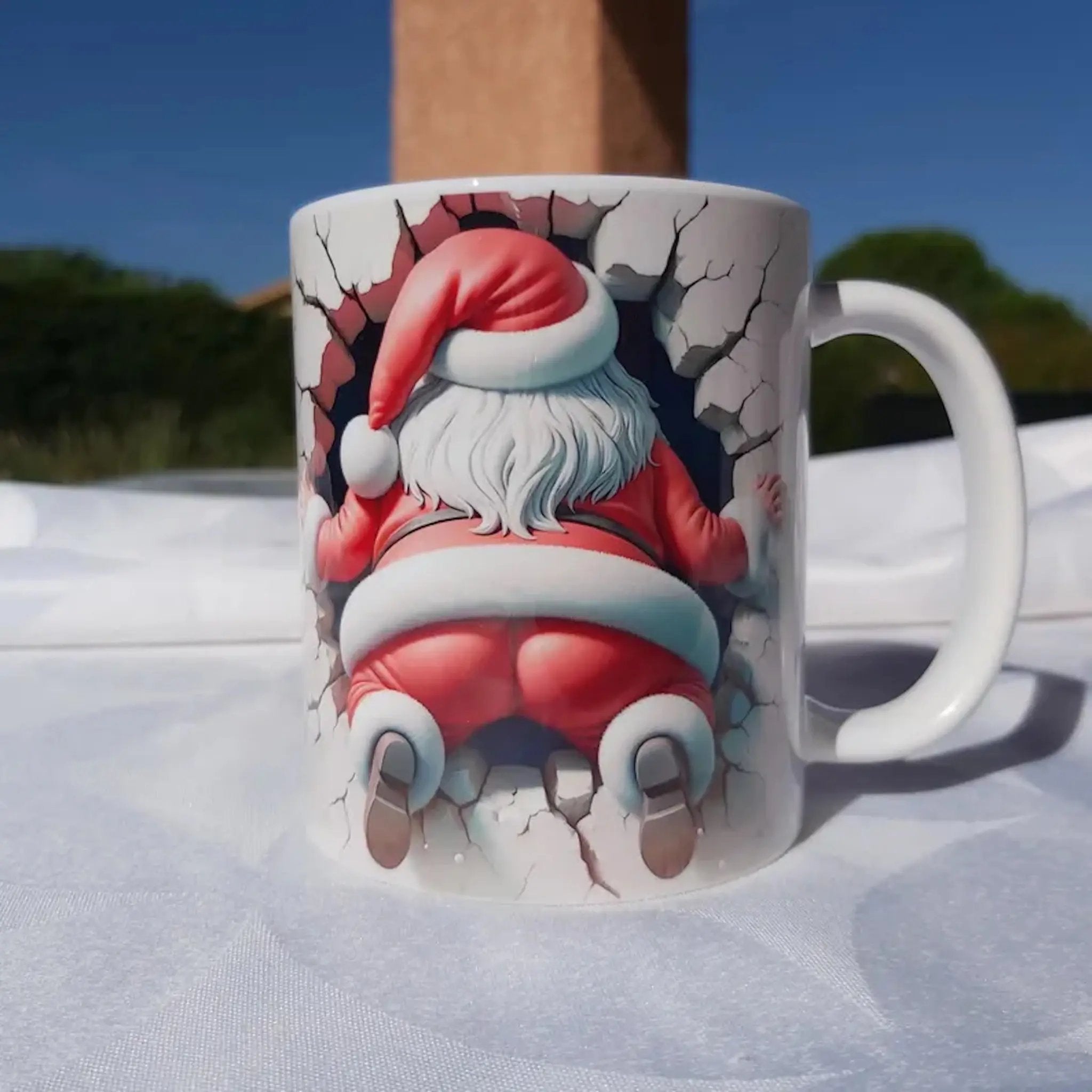 Tasse Père Noël 3D - Mug Original Effet Mur Cassé - Idée Cadeau de Noêl Festif 🎅 Atelier Éclats d'Instants